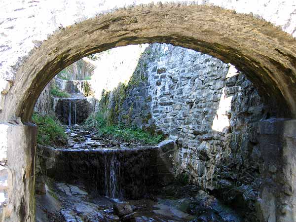 Lavaux: quelque part dans le bas du village d'Epesses...