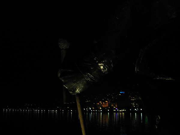 Freddie's Statue by night, November 24, 2003.