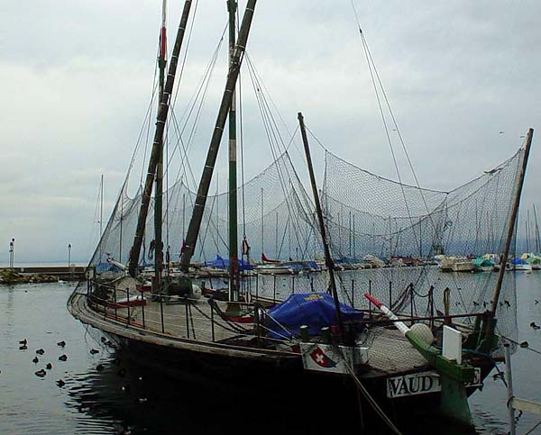 La Vaudoise, barque traditionnelle du Léman, au port d'Ouchy.