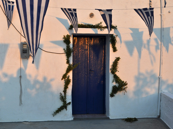 Aspects de Milos, l'&icirc;le volcanique des Cyclades o&ugrave; fut retrouv&eacute;e la V&eacute;nus de Milo. Septembre 2011.