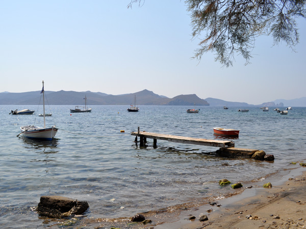 Aspects de Milos, l'&icirc;le volcanique des Cyclades o&ugrave; fut retrouv&eacute;e la V&eacute;nus de Milo. Septembre 2011.