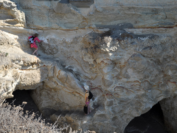 Aspects de Milos, l'&icirc;le volcanique des Cyclades o&ugrave; fut retrouv&eacute;e la V&eacute;nus de Milo. Septembre 2011.