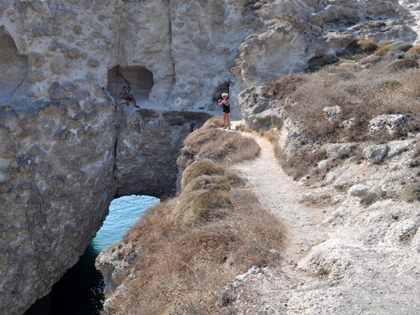 Aspects de Milos, l'&icirc;le volcanique des Cyclades o&ugrave; fut retrouv&eacute;e la V&eacute;nus de Milo. Septembre 2011.