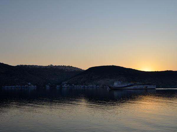 Aspects de Milos, l'&icirc;le volcanique des Cyclades o&ugrave; fut retrouv&eacute;e la V&eacute;nus de Milo. Septembre 2011.