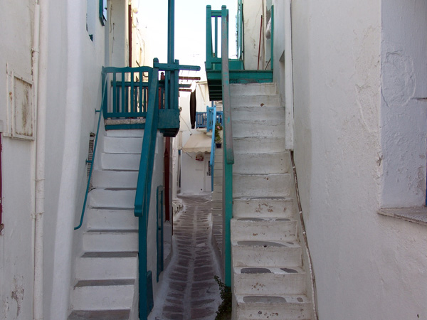 Aspects de Mykonos, l'île la plus jet-set des Cyclades, 2009.