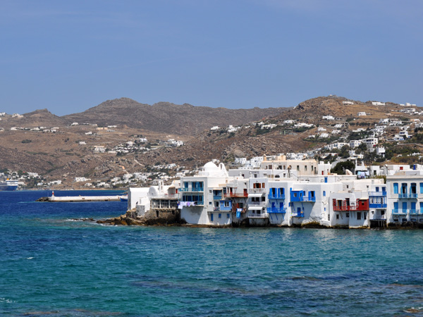 Aspects de Mykonos, l'île la plus jet-set des Cyclades, 2010.