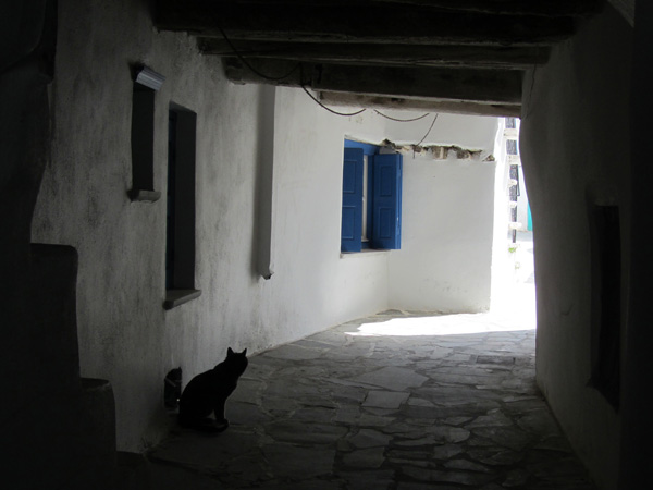 Aspects de Naxos, plus grande et plus haute &icirc;le des Cyclades, avril 2012.