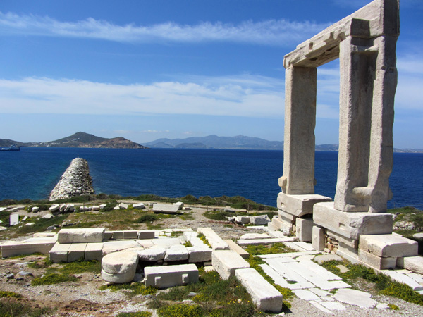 Portara (Temple d'Apollon), Chóra, Naxos, avril 2012.