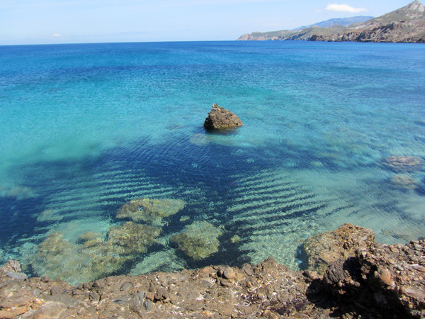 Naxos, plus grande et plus haute île des Cyclades, avril 2012.