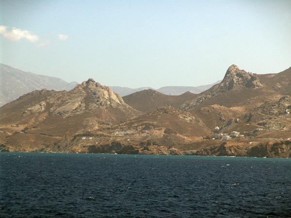 Aspects de Naxos, la plus grande et la plus haute &icirc;le des Cyclades, 2007.