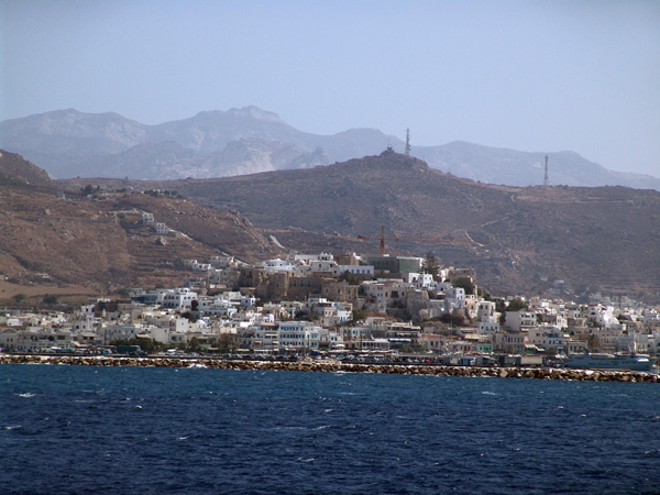 Ch&oacute;ra, &agrave; Naxos, plus grande et plus haute &icirc;le des Cyclades, 2007.