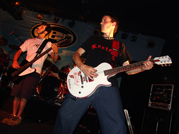 Kandyss, Burning Tour (soirée de soutien au Nouveau-Monde de Fribourg), Ned - Montreux Music Club, vendredi 4 juin 2004.