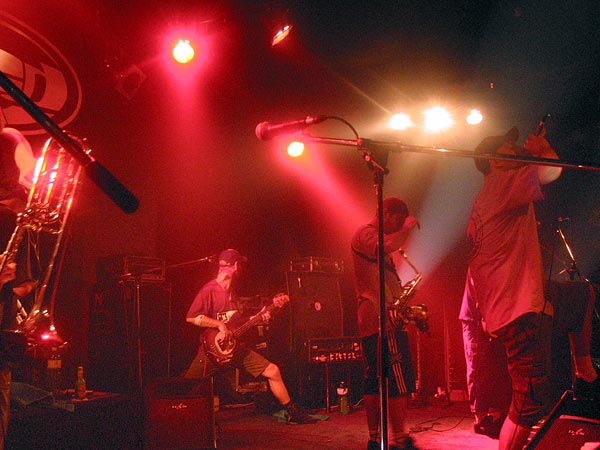 La Ruda Salska, Ned - Montreux Music Club, dimanche 28 avril 2002