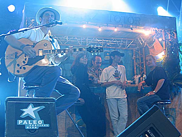 Paléo Festival 2003: Tryo, July 22, Chapiteau