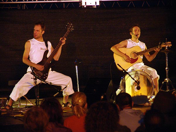 Paléo Festival 2004: Les Biscômes, July 24, La Crique