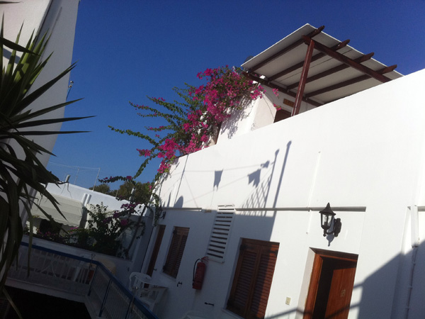 H&ocirc;tel Eleftheria, Livadia, Paros, Cyclades, septembre 2010.