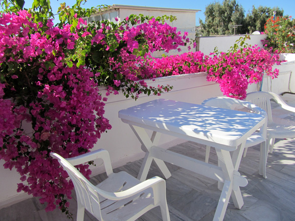 Hotel Eleftheria, Livadia, Parikia, sur l'&icirc;le de Paros, septembre 2011.