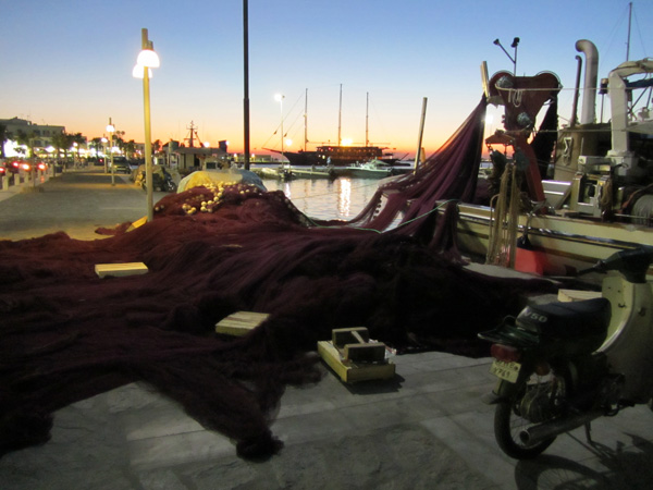 Parikia, sur l'&icirc;le de Paros, septembre 2011.