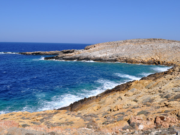 Aspects de Sifnos, une &icirc;le peu connue des Cyclades, dont la gastronomie est tr&egrave;s r&eacute;put&eacute;e. Septembre 2011.