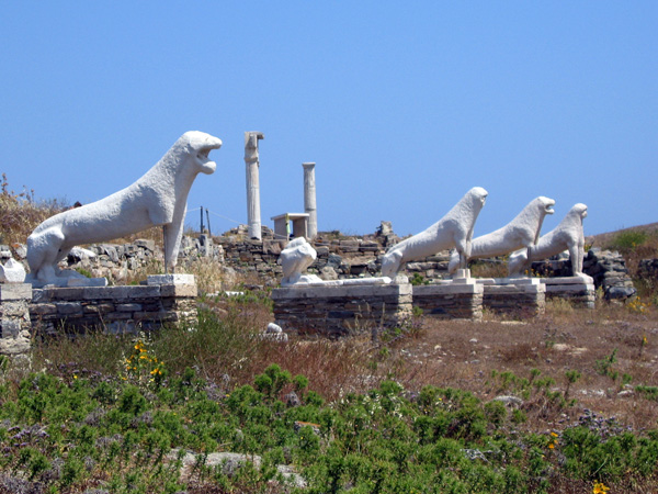 Délos, l'île sacrée de la Grèce antique, juin 2003.