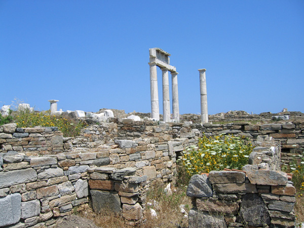 Délos, l'île sacrée de la Grèce antique, juin 2003.