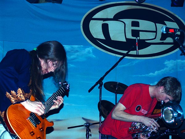 Mahagony (Leysin), Ned - Montreux Music Club, vendredi 11 mars 2005.