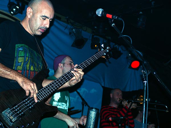Chico Trujillo (Chili), Ned - Montreux Music Club, vendredi 11 mars 2005.