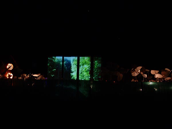 Ambiances du Paléo Festival 2005, jeudi 21 juillet 2005.