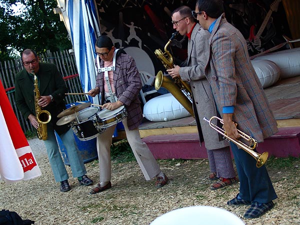 Paléo Festival 2005: 2 Rien Merci, vendredi 22 juillet au Service de presse.
