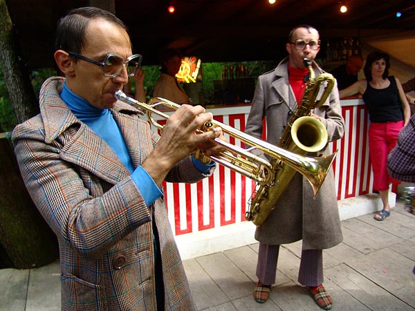 Paléo Festival 2005: 2 Rien Merci, samedi 23 juillet au Bar du Canal.
