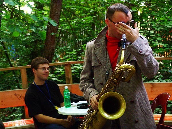 Paléo Festival 2005: 2 Rien Merci, samedi 23 juillet au Bar du Canal.