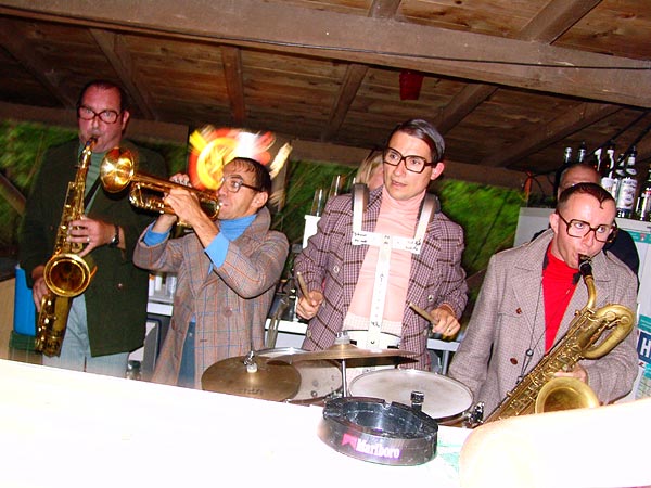 Paléo Festival 2005: 2 Rien Merci, samedi 23 juillet au Bar du Canal.