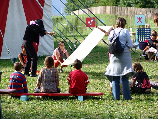 Ambiances du Paléo Festival 2005, samedi 23 juillet 2005.