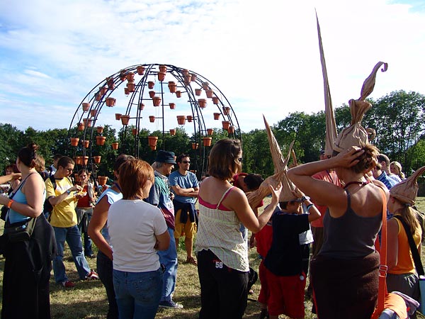 Ambiances du Paléo Festival 2005, samedi 23 juillet 2005.