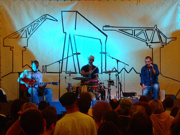 Moussu T et Lei Jovents, «La Comedia Provençala« au World Music Festival d'Oron, samedi 30 juillet 2005.