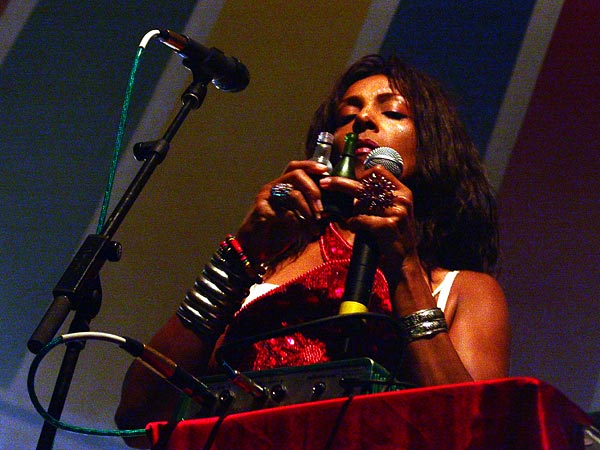 Zap Mama, urban ethnic soul au World Music Festival d'Oron, dimanche 31 juillet 2005.
