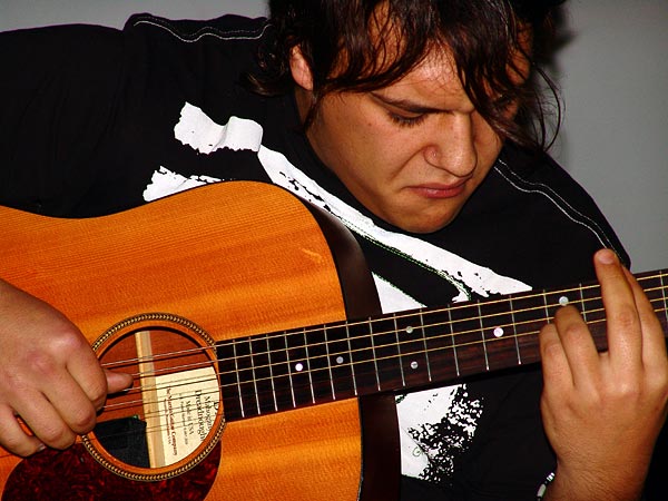 Nicola Oliva (1er prix), Nuits de la Guitare, EJMA Lausanne, vendredi 4 novembre 2005.