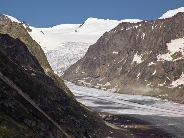 Glacier d'Aletsch, juin 2006. Le plus grand glacier des Alpes, dans le Haut-Valais, au-dessus de Bettmeralp.