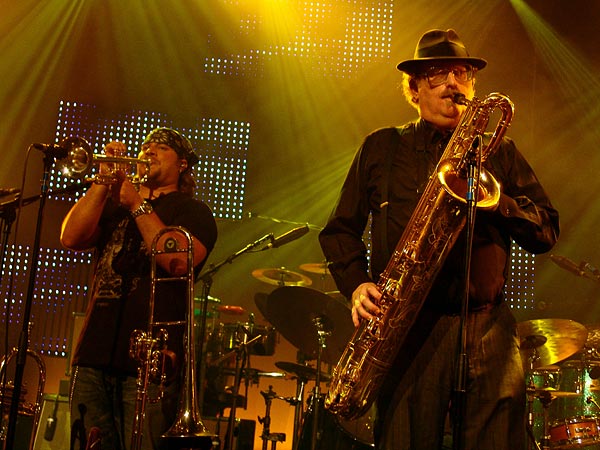 Montreux Jazz Festival 2006: Tower of Power, Santana Night, Auditorium Stravinski, July 12