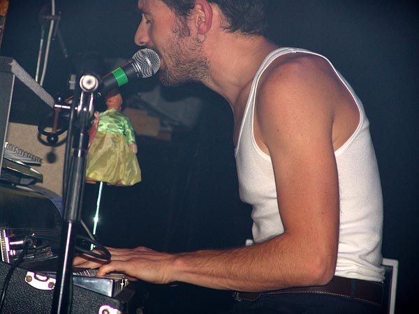 Brico Jardin, concert-vernissage nouvel album «L'Etrange Affaire de la Jeune Fille sans Yeux», Usine à Gaz Nyon, vendredi 13 octobre 2006.