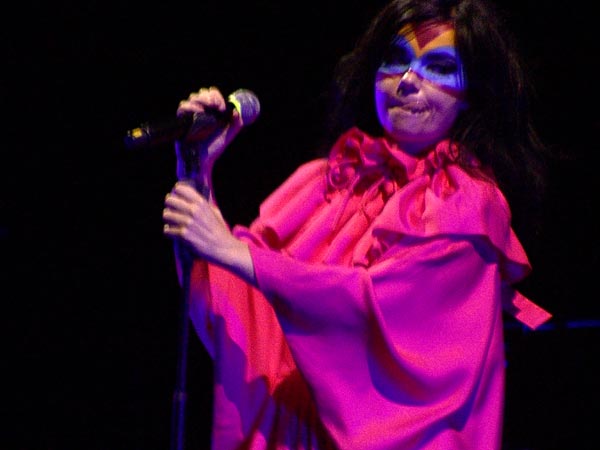 Paléo Festival 2007: Björk, Grande Scène, mercredi 25 juillet 2007.