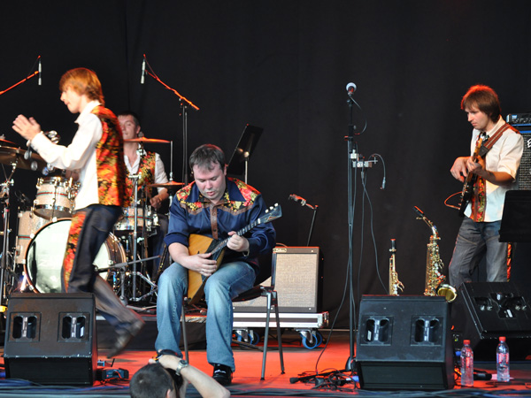 Montreux Jazz Festival 2010: The Russian Banjo (festive balalaika from Russia), July 7, Music in the Park (Parc Vernex).