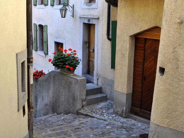 Vieille ville de Montreux, dimanche 3 octobre 2010.