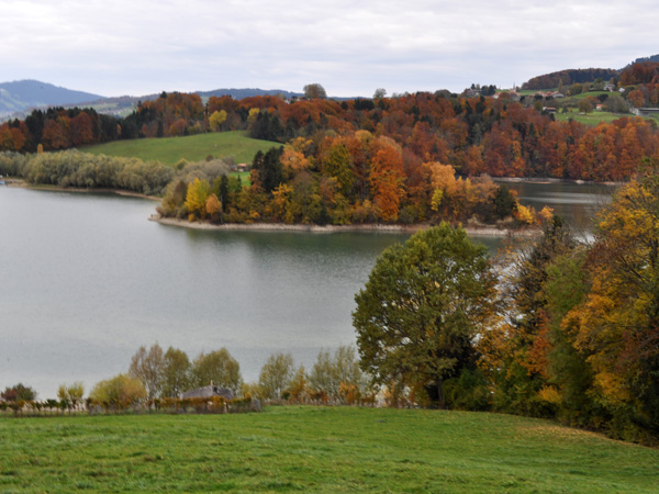 Le lac de Gruyère en automne, 30 octobre 2010.