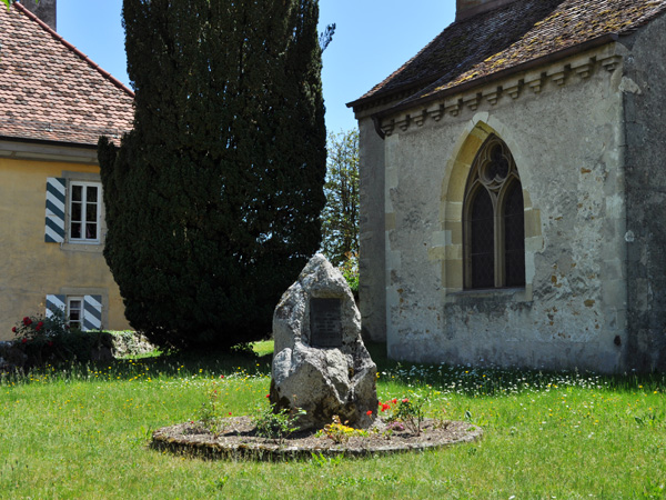 Concise, région des Trois-Lacs, 21 mai 2011. Dernier village vigneron de l'AOC vaudoise Bonvillars, juste à la frontière du Canton de Neuchâtel.