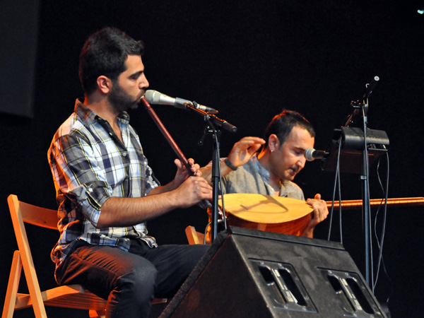 Montreux Jazz Festival 2011: Hü - Cem Yildiz & Smadj (electro world folk from Turkey), July 12, Music in the Park (Parc Vernex).