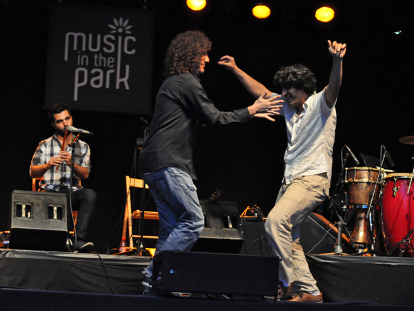 Montreux Jazz Festival 2011: Hü - Cem Yildiz & Smadj (electro world folk from Turkey), July 12, Music in the Park (Parc Vernex).
