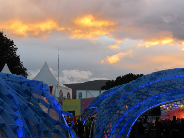 Paléo Festival 2011, Nyon: Ambiances étranges et insolites...