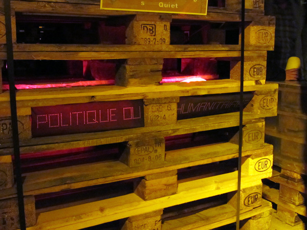 Paléo Festival 2011, Nyon: Ambiances étranges et insolites...