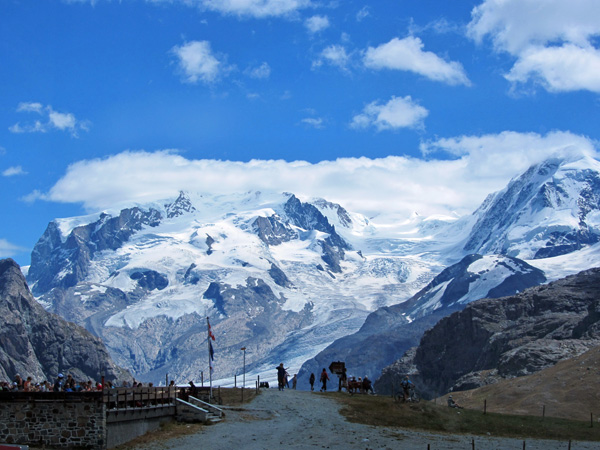 Région du Cervin (Matterhorn), paysages des Alpes entre Zermatt et Petit Cervin, 13 août 2011.